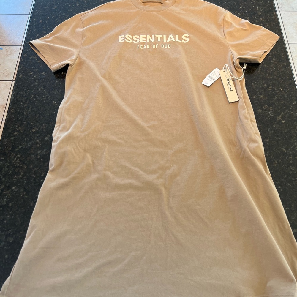 Fear of God Essentials - Picture 3 of 6